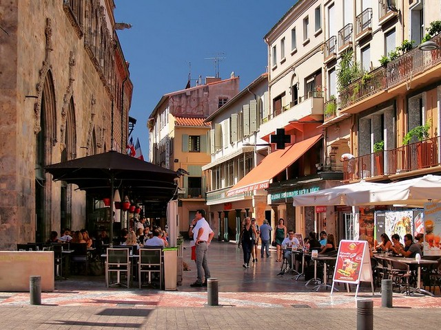 Tour guide in Perpignan