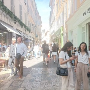 Lawatan ke Aix-en-Provence dan Marseille – 8 jam