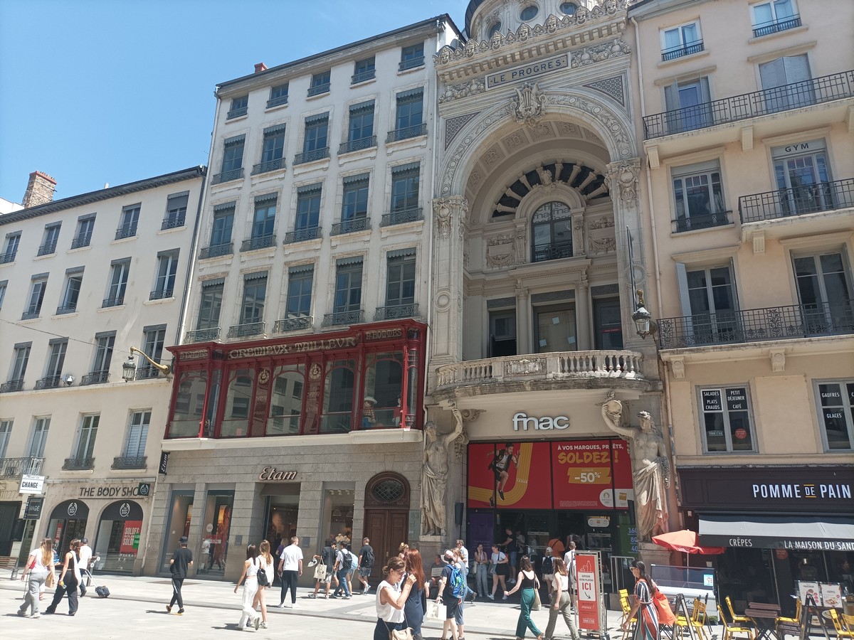 Tour guide in Lyon - Image 8
