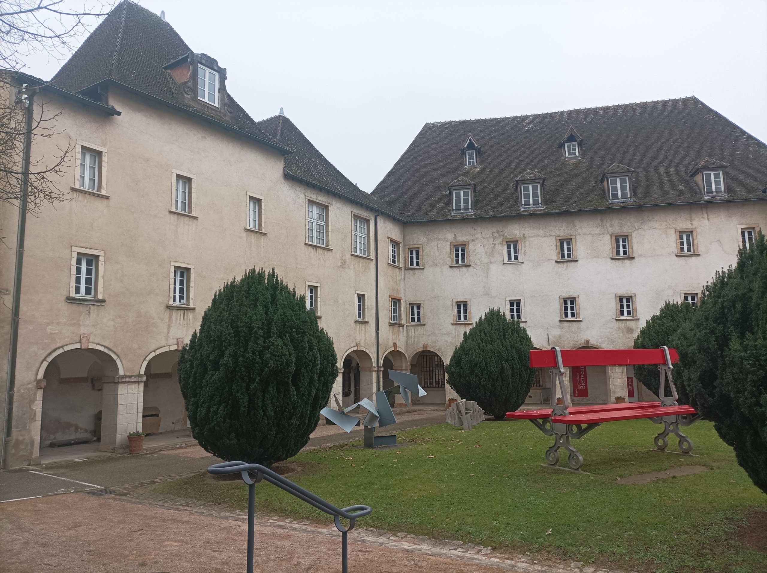 Tour guide in Mâcon - Image 12