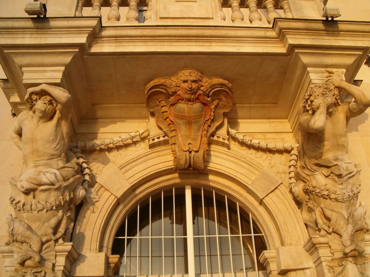 Tour guide in Toulon