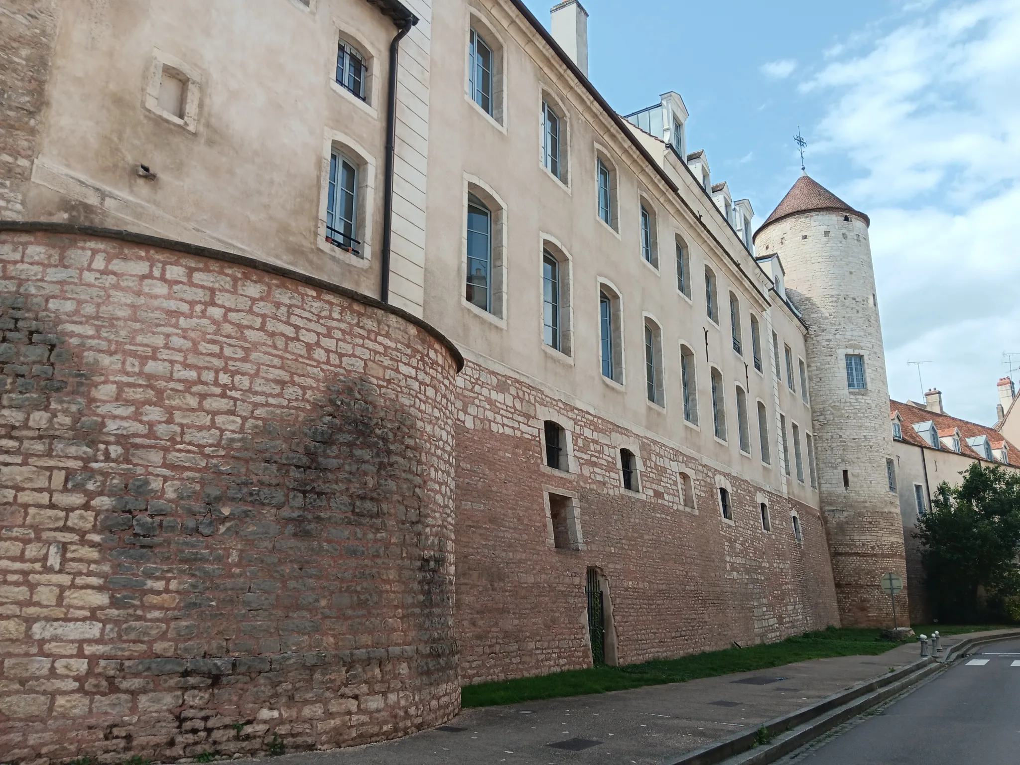 Tour guide in Chalon, Romain Bouchaud