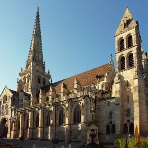 Guided tour in Autun – 2 hours