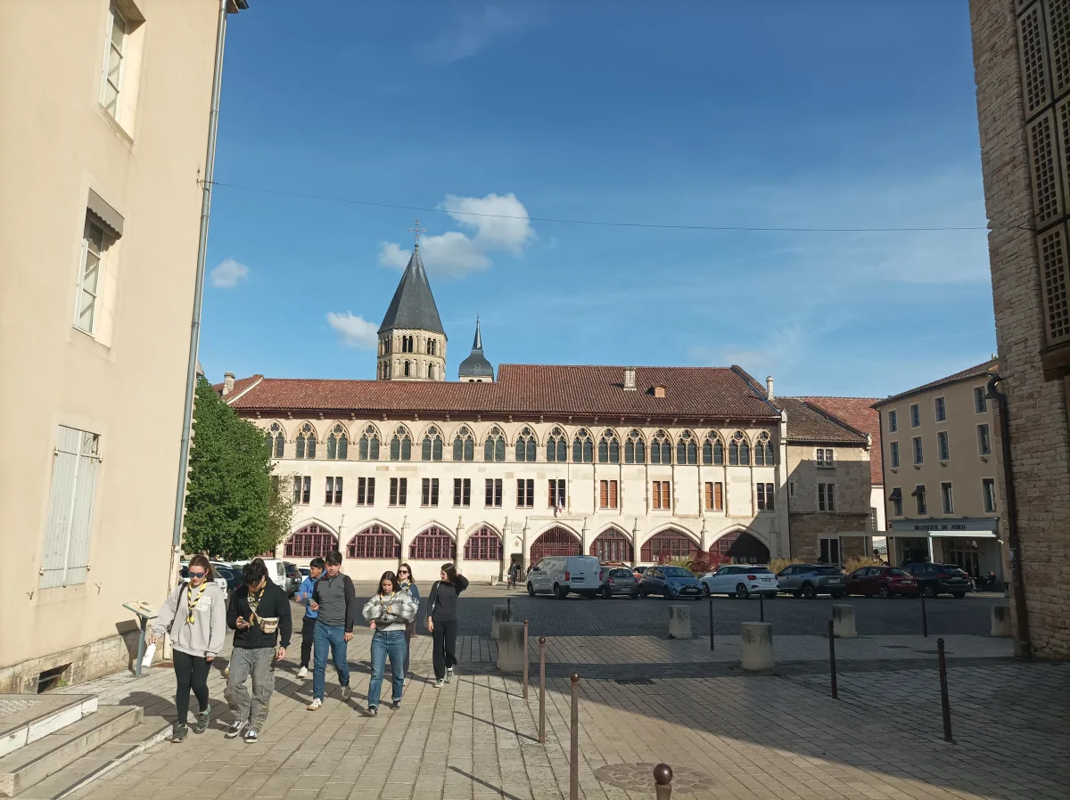 Führung durch Cluny, Romain Bouchaud