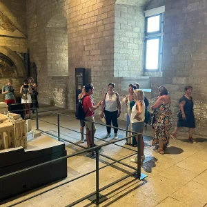Guided tour of the Popes palace – 2 hours