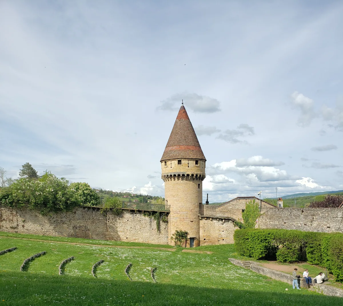 Führung durch Cluny, Romain Bouchaud